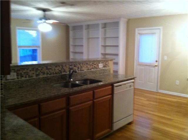 1407 Dublin Ct, Murfreesboro, TN 37128