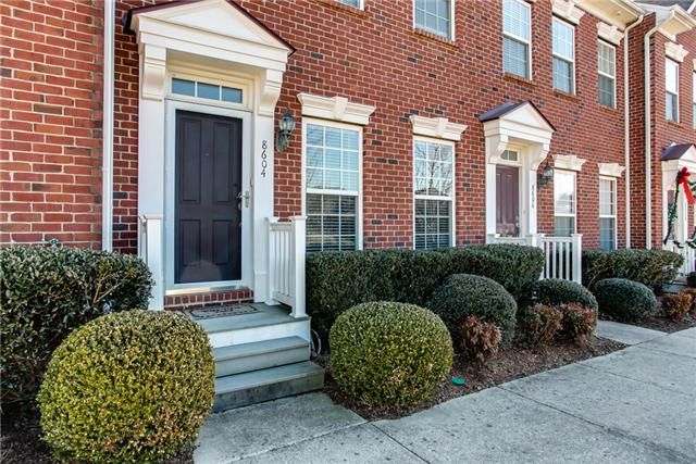 8604 Gauphin Pl, Nashville, TN 37211