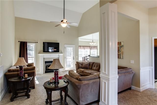 3824 Henricks Hill Dr, Smyrna, TN 37167