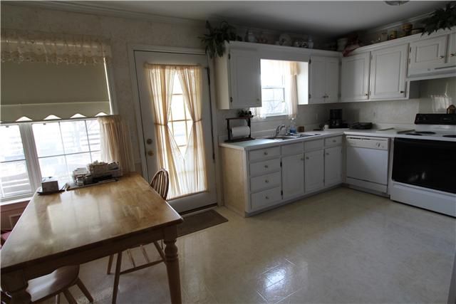 1804 Thomas Ct, Murfreesboro, TN 37127