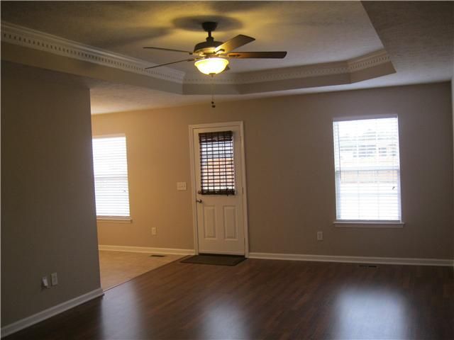 2513 Chalice Dr, Murfreesboro, TN 37127
