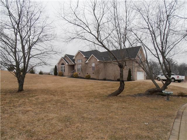 125 Rolling Meadows Ave, Portland, TN 37148