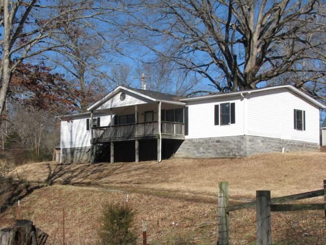 1255 Taylor Town Rd, White Bluff, TN 37187