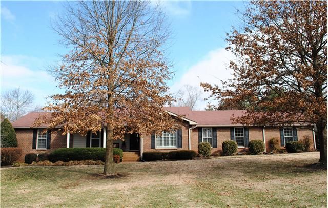 115 Choctaw Dr, Hendersonville, TN 37075