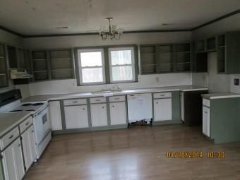 3525 Hinton Rd, Clarksville, TN 37043