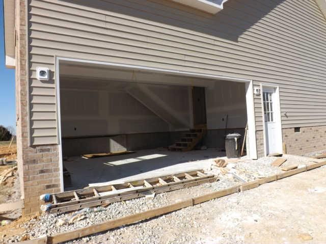 345 Murrell Rd, Dickson, TN 37055