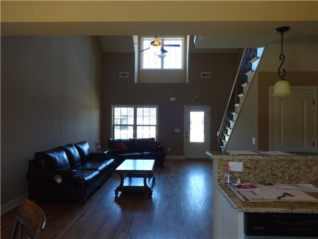 7906 Corey Dr, Smyrna, TN 37167