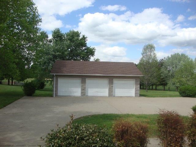 5274 Concord Rd, Springfield, TN 37172