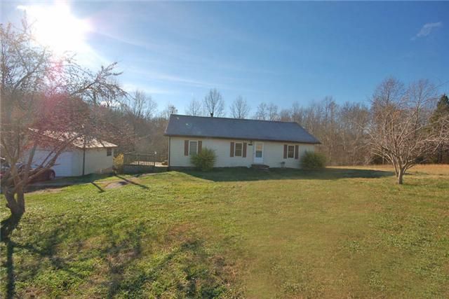 3396 52e Hwy, Bethpage, TN 37022