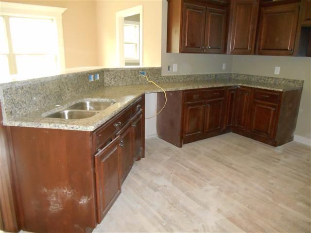 3414 Shady Forest Dr, Murfreesboro, TN 37128