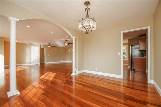 119 Lake Vista Dr, Hendersonville, TN 37075
