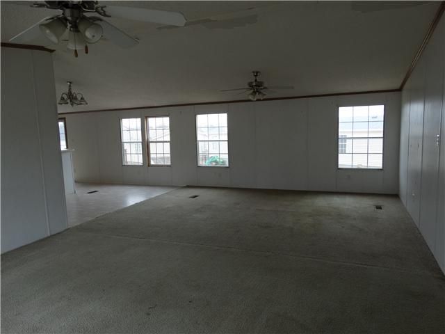 400 Shoreline Cir, Antioch, TN 37013