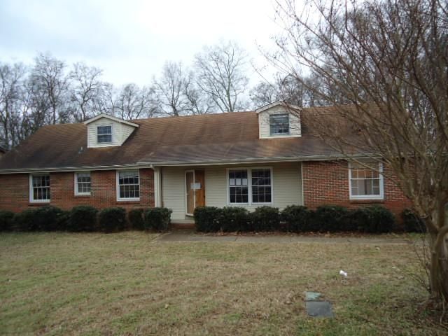 8211 Terry Ln, Hermitage, TN 37076