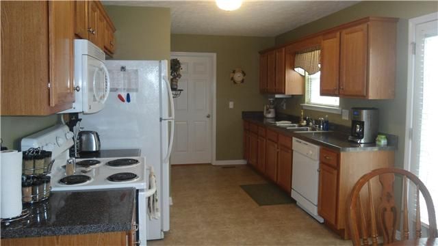 7129 Lone Eagle Dr, Murfreesboro, TN 37128