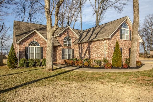 4909 Cally St, Murfreesboro, TN 37128