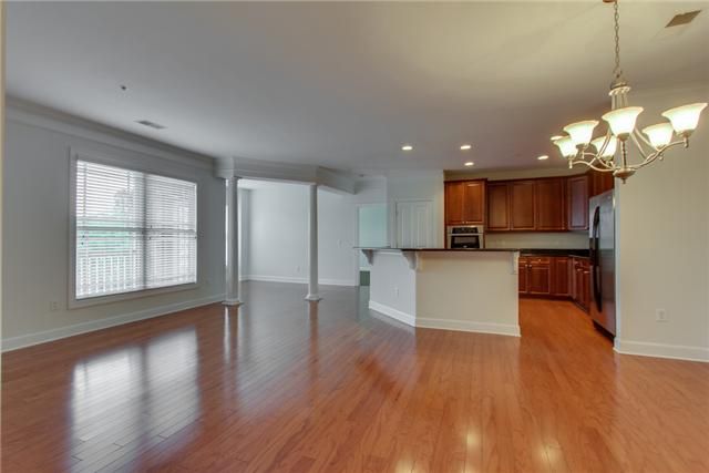 3102 West End Circle #402 #402, Nashville, TN 37203