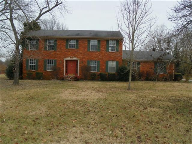 1071 S Brown's Ln, Gallatin, TN 37066