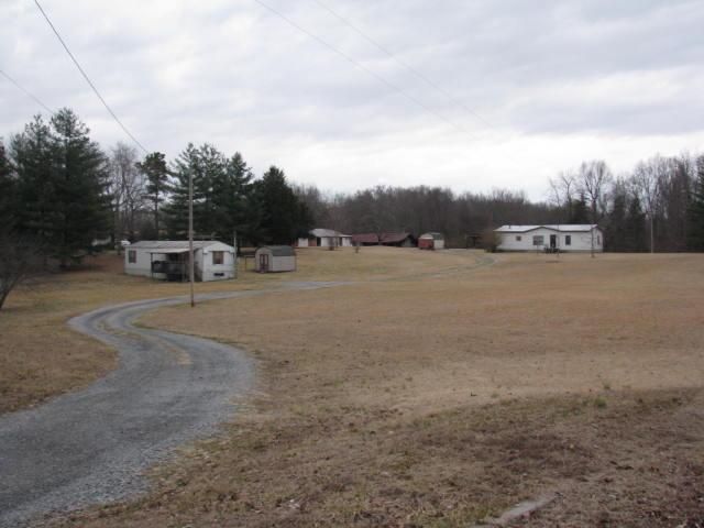2559 Jones Ck Rd, White Bluff, TN 37187