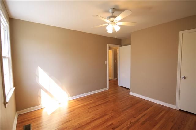 1919 Overton Dr, Columbia, TN 38401