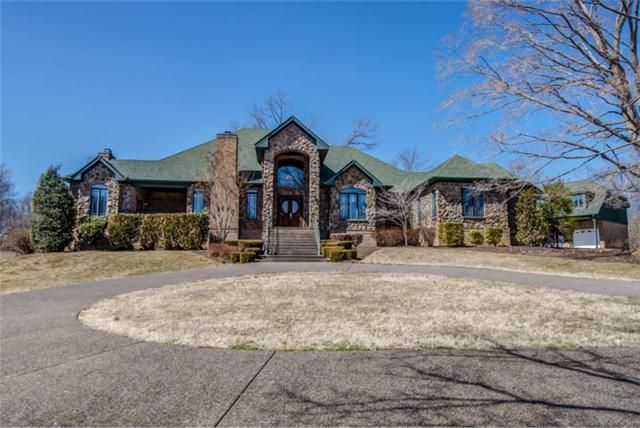 7757 Smith Rd, Primm Springs, TN 38476