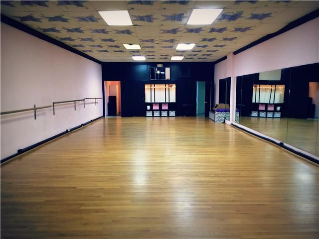 706 S Main St, Springfield, TN 37172