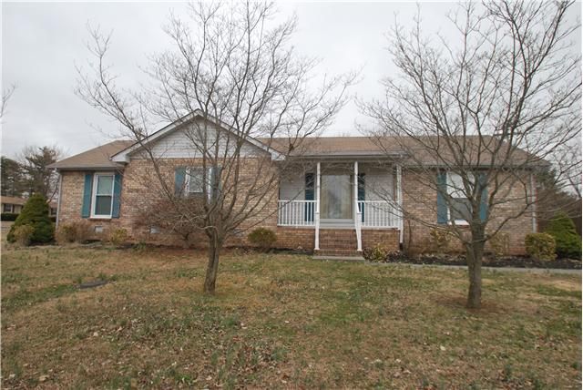 200 Hamlett Dr, White House, TN 37188
