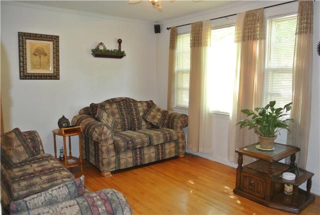 629 Hillcrest Dr, Gallatin, TN 37066
