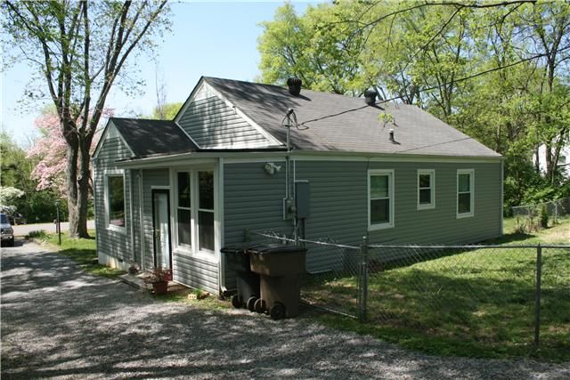 904 Connelly Dr, Nashville, TN 37217