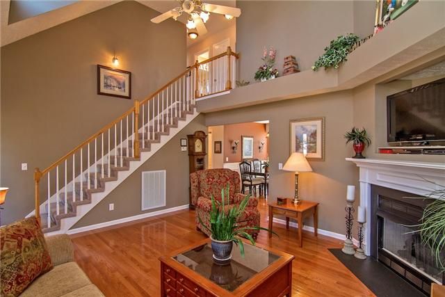 704 Parrish Pt, Mount Juliet, TN 37122