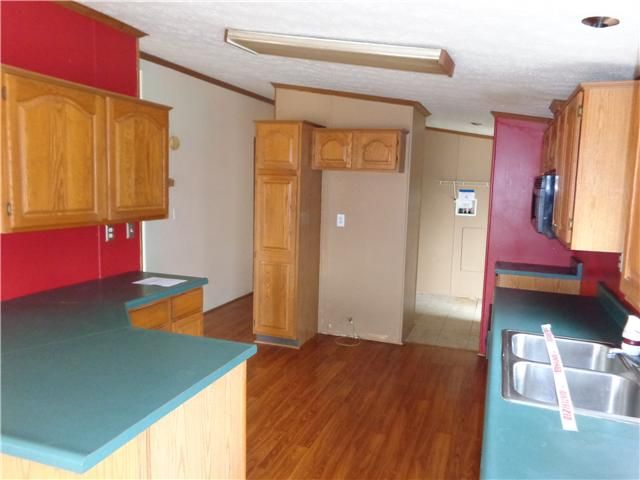 4680 S Old 31w, Cottontown, TN 37048