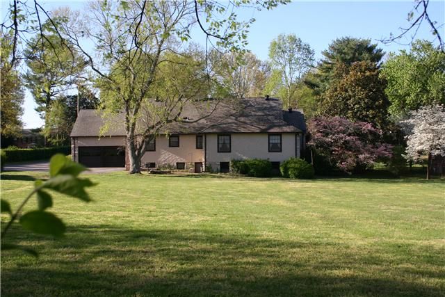 2306 Hampton Ave, Nashville, TN 37215