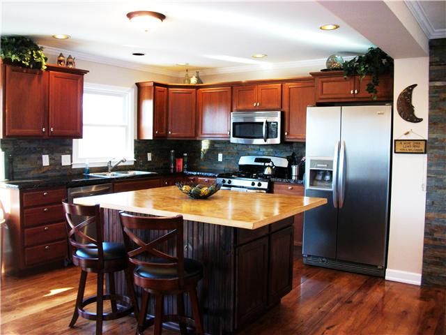 201 Cambridge Pl, Franklin, TN 37067
