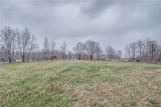 110 Hillside Dr, Dickson, TN 37055
