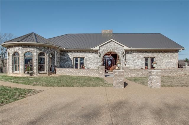 1240 Garners Ck Rd, Dickson, TN 37055