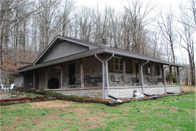 195B Red Tuttle Rd, Bethpage, TN 37022