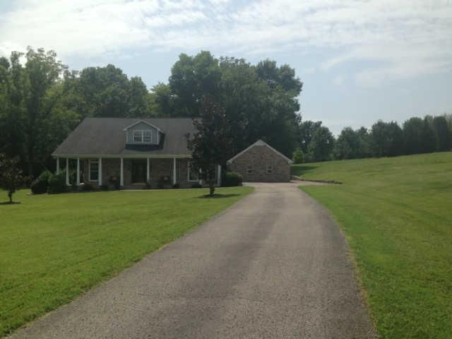136 Carr Dr, Spring Hill, TN 37174