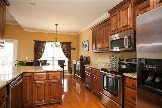 401 Bedrock Ln, White House, TN 37188
