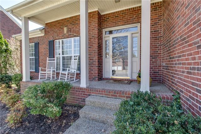 7061 Meadow Ridge Cir, Nashville, TN 37221