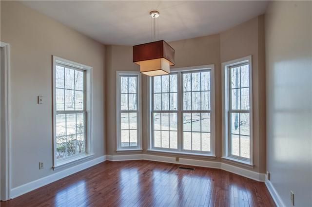 304 Hill Dr, White Bluff, TN 37187