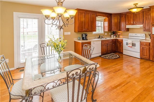 1089 Pinehurst Dr, Gallatin, TN 37066