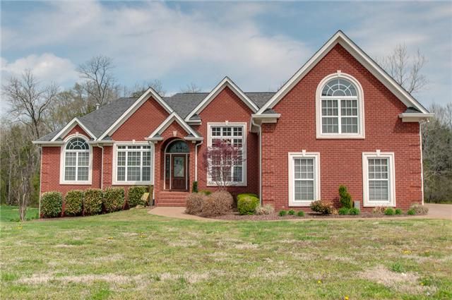 2084 Brookstone Dr, Mount Juliet, TN 37122