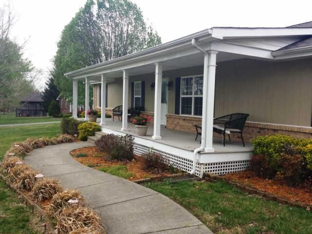235 S Palmers Chapel Rd, Cottontown, TN 37048