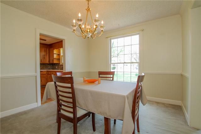 414 Weaver Dr, Nashville, TN 37217