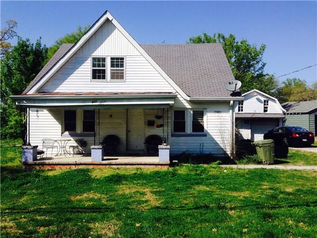 817 W Spring St, Lebanon, TN 37087