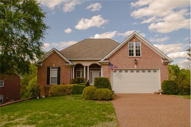 4828 Myra Dr, Hermitage, TN 37076