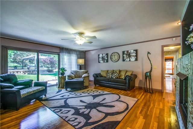 1612 Otter Creek Rd, Nashville, TN 37215