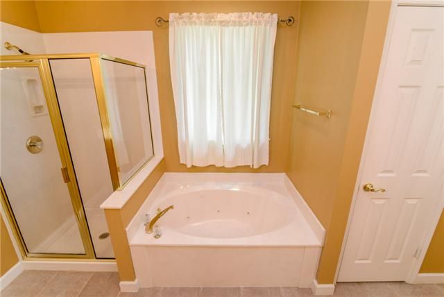800 Seven Points Cv, Hermitage, TN 37076