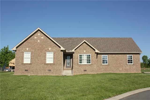 202 Arabian Ln, Springfield, TN 37172