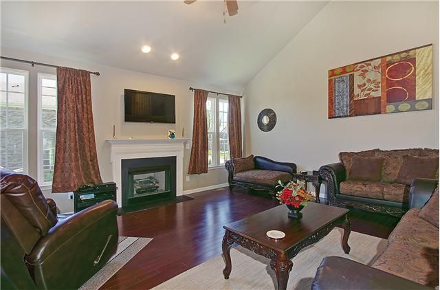 1930 Portview Dr, Spring Hill, TN 37174