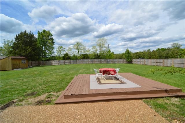 206 Fieldcrest Dr, Mount Juliet, TN 37122